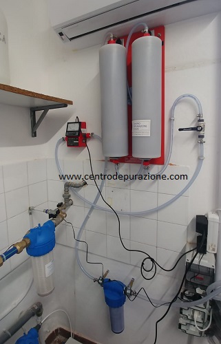 acqua demineralizzata per laboratorio